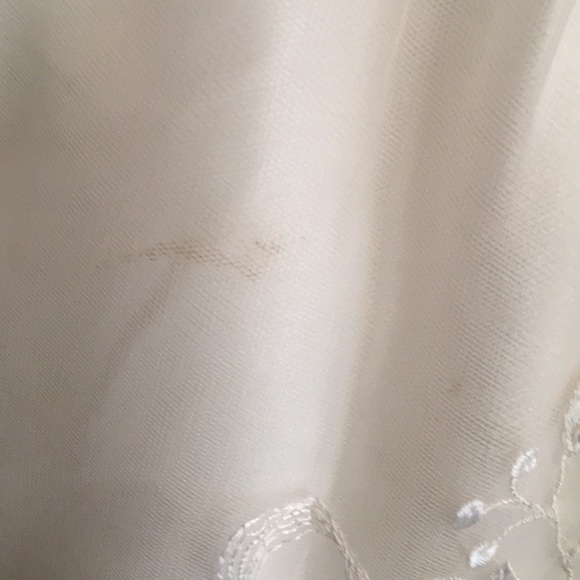 Sweetheart Ivory Ballgown Wedding Dress Size 12. Gently used. - Picture 7 of 16